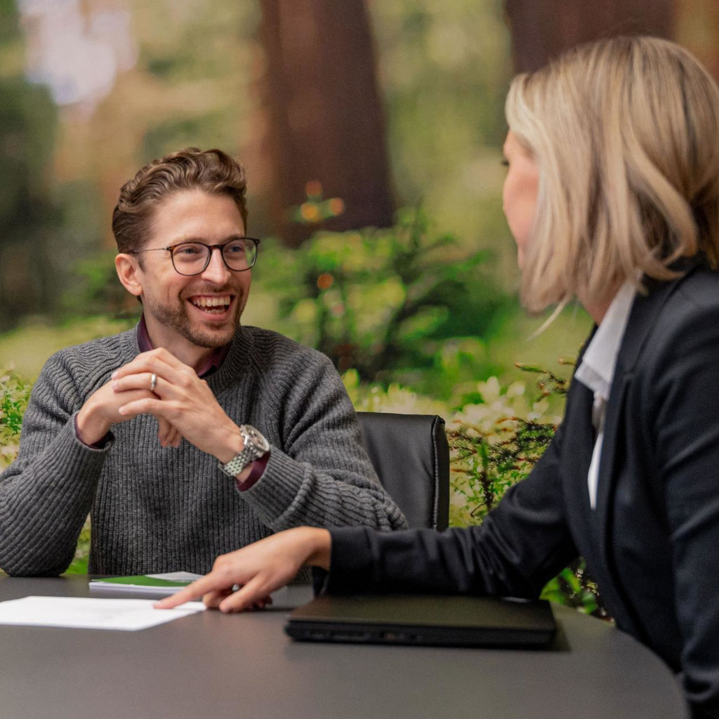 Strategiebesprechung bei Evergreen Media