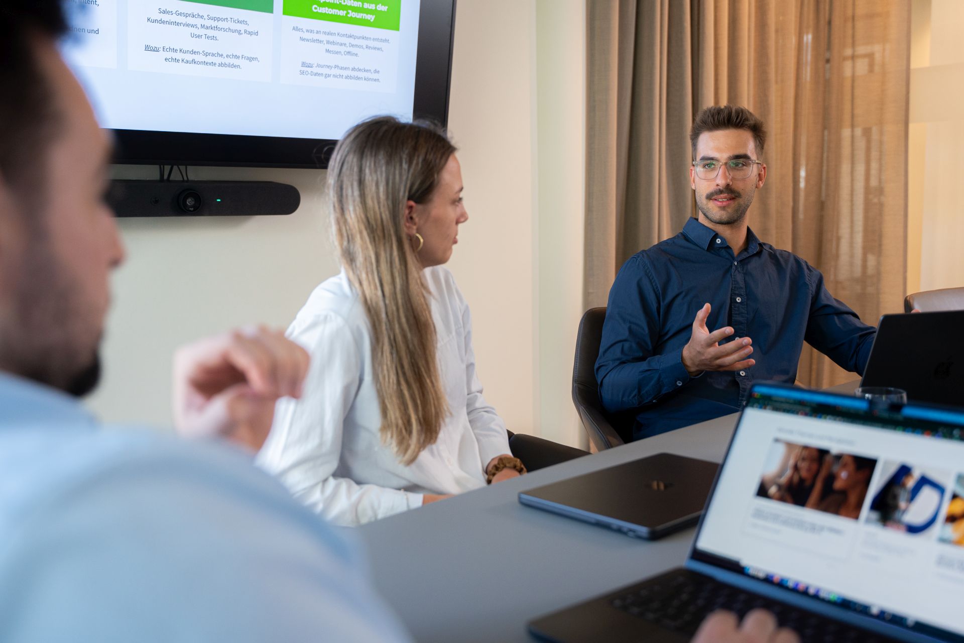 Abstimmung zur Priorisierung der GEO-Hebel für einen B2B-SaaS-Anbieter